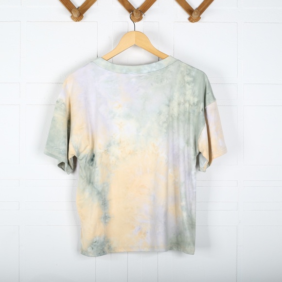 Le Lis Tie-Dye Top and Shorts Coordinates Set - Picture 6 of 11